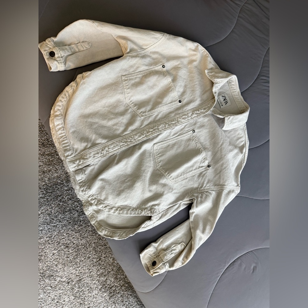 Zara Cream Button-Up Jacket size S